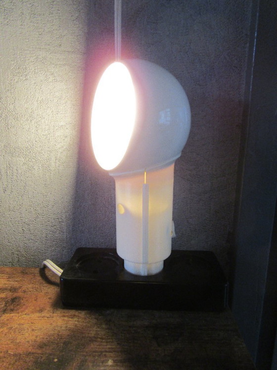 Image 1 of Lampe à douille rétro en métal blanc, massive.
