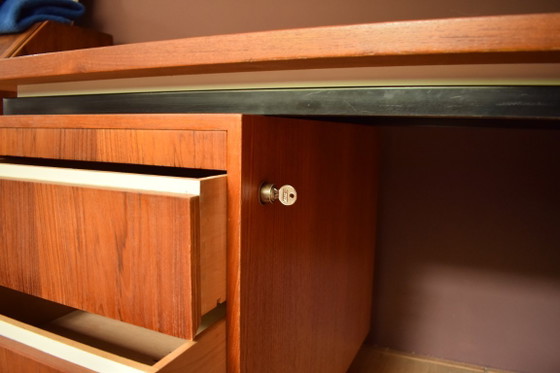 Mooi ruim vintage bureau – Eeka Meubel, Metal, Wood (photo 6 of 7)