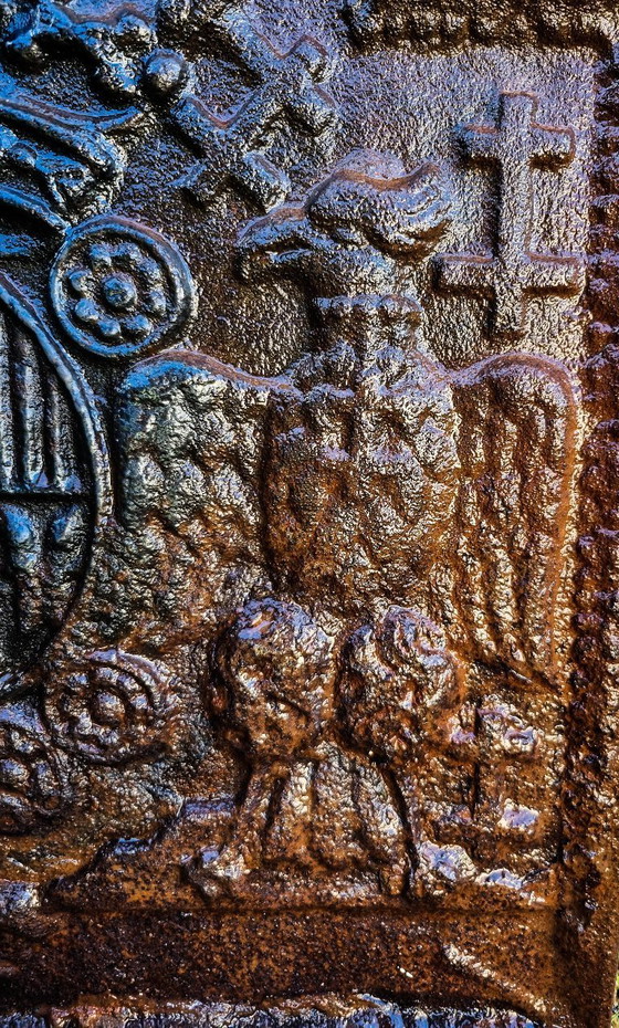 Image 1 of Placa de chimenea "Escudo de Lorena"