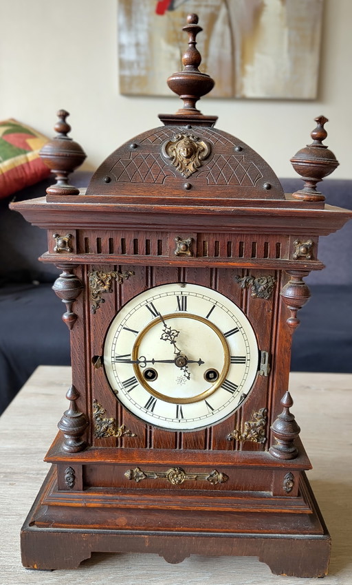 Junghans Vintage tafelklok