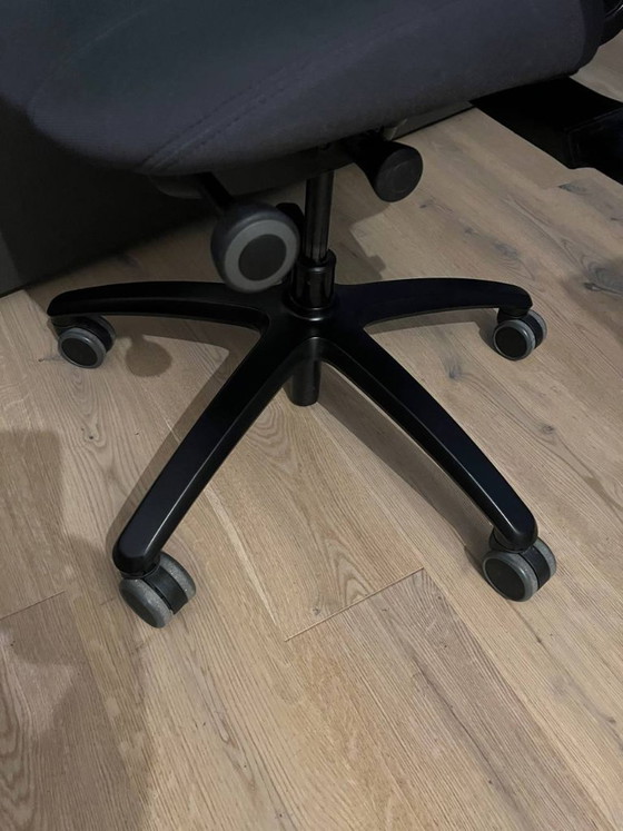 Flokk RH Mereo 220 Ergonomic Office Chair (Premium Scandinavian Design), Swivel chairs, Textile, Black (photo 4 of 5)