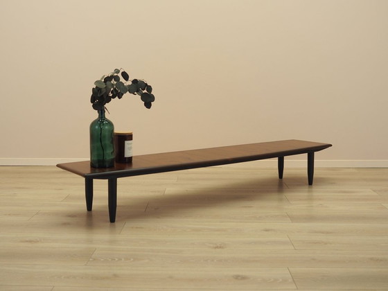 Dänisches Lowboard aus Palisanderholz mit schwarzen Beinen – Flaches Mid-Century-Modern-Design, 1970er Jahre (photo 4 of 9)