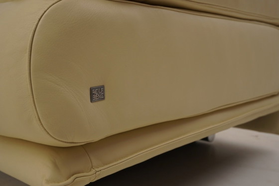 Image 1 of Set Rolf Benz composto da tavolino da caffè 6500, divano 1150 e 2 divani a tre posti in pelle beige.
