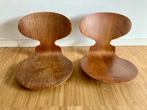 2 x Arne Jacobson Ant chair without the legs
