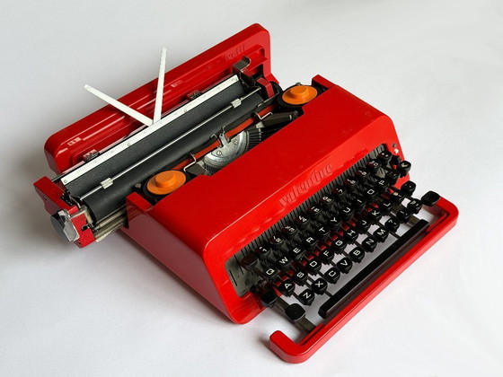 Sottsass & King - Olivetti 'Valentine' - Macchina da scrivere – Oggetti decorativi, Plastica, Metallo (photo 5 of 22)