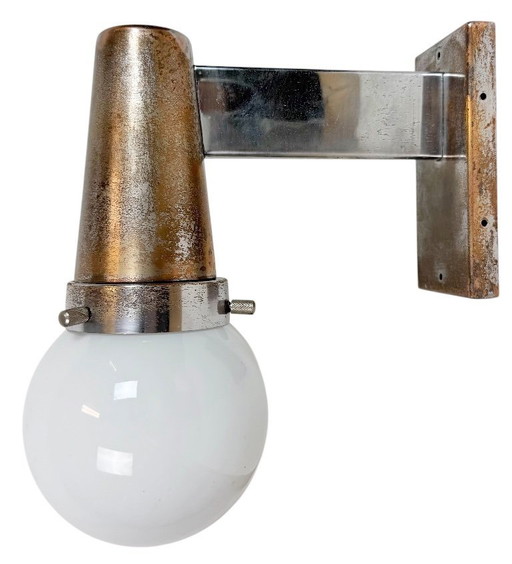 Vintage Art Deco Wandleuchte mit Opalglas, 1930er