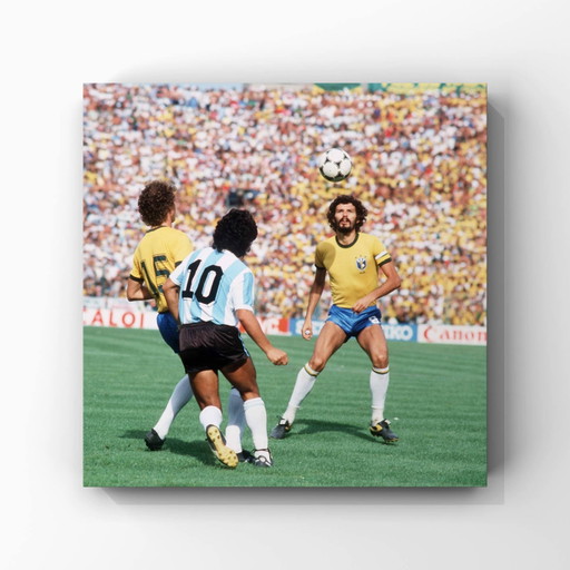1x Sócrates y Maradona de los años 80, Copa del Mundo de 1982, bellas artes