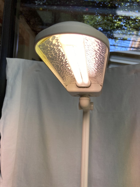 Image 1 of Paire de lampe Finlandaise LIVAL SENIOR année 80 beige et blanc 