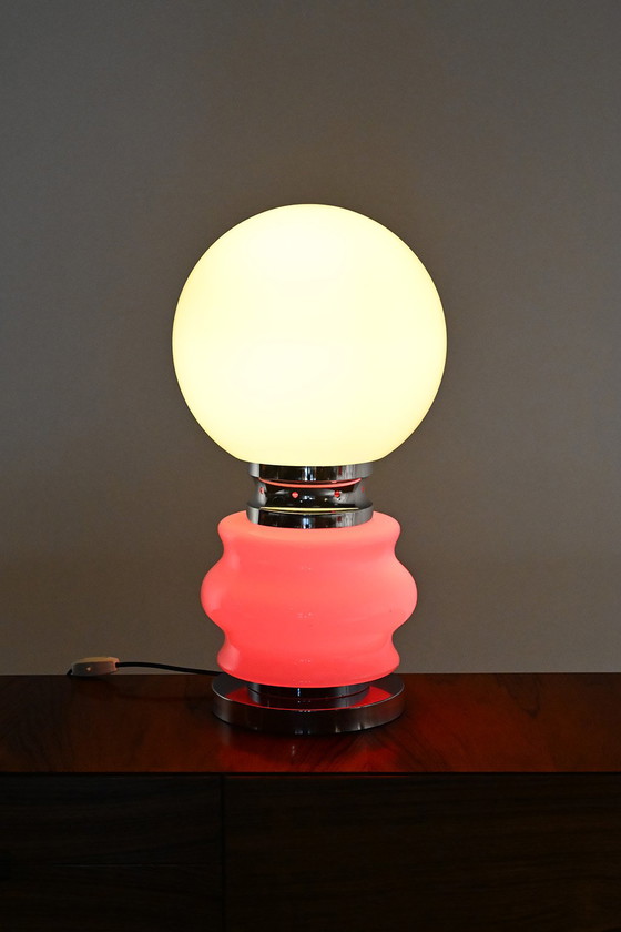 Image 1 of Lampe de table en verre italien