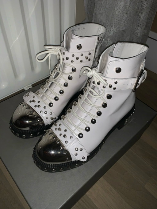 Alexander McQueen Hobnail Studded Leather Boots – Ivory White – Size 38.5