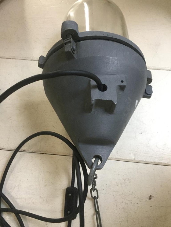 Image 1 of Lampada industriale