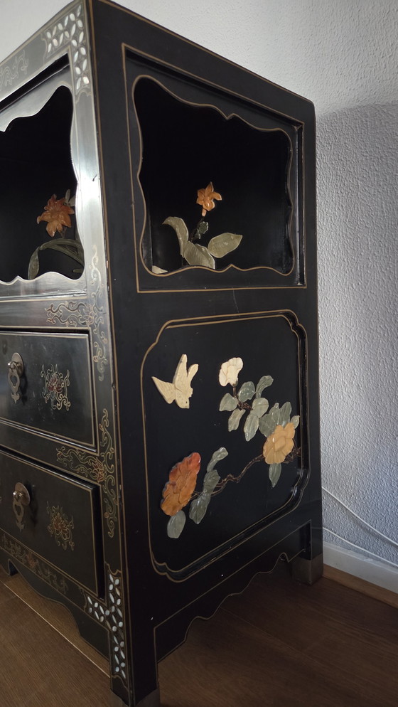 Image 1 of Armoire/commode chinoise ancienne