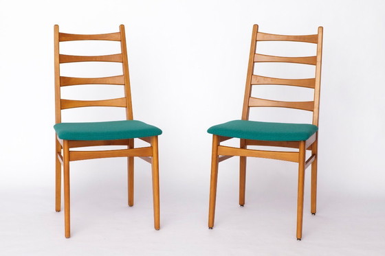 Image 1 of 1 van 3 Vintage eetkamerstoel uit de jaren 60/70, Duitse Mid-Century Modern stoel, nieuwe groene bekleding, set van 3 beschikbaa