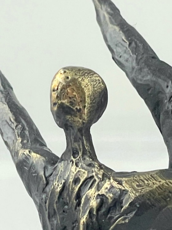 Sculpture 'In stijgende lijn' ('upward trend') - Ger van Tankeren, Art, Bronze, Black (photo 5 of 7)