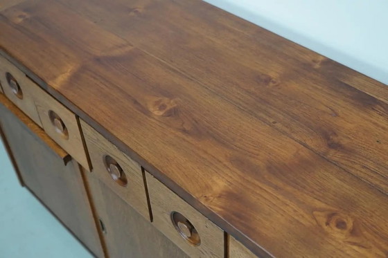 Image 1 of Grote Nederlandse industriële eiken apothekers- / bakkerijkast, ca. jaren 1950