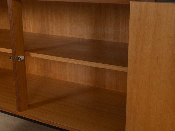 Image 1 of Jaren 60 ladekast met zwart corpus