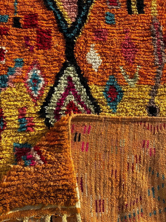 Image 1 of Modern Marokkaans wollen tapijt in oranje - Abstract Berber-kleurontwerp
