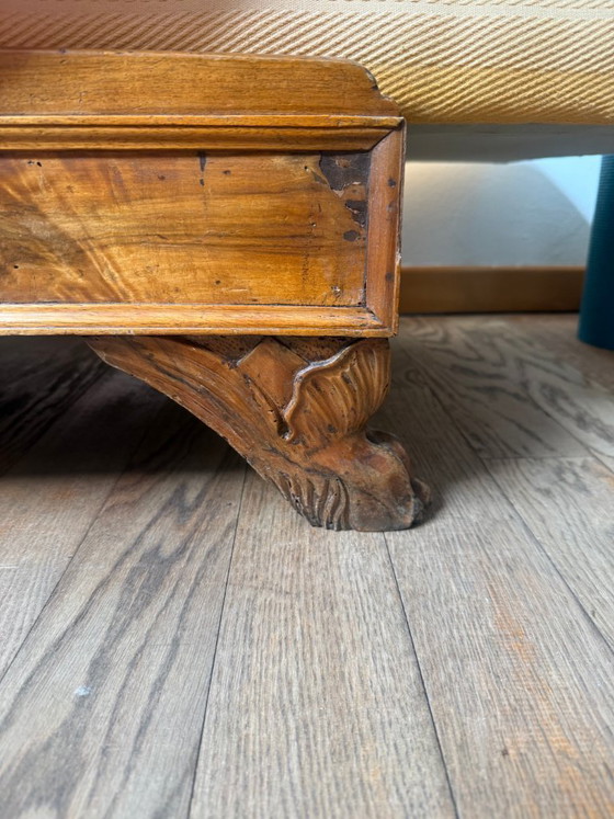 Antieke gesneden houten Chaises longue (photo 2 of 6)