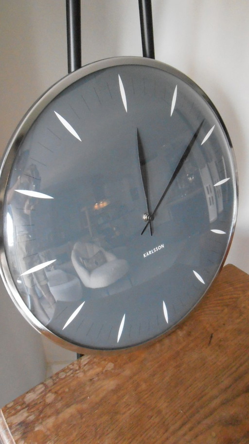 KARLSSON Designer-Wanduhr, neuer Zustand. 41cm