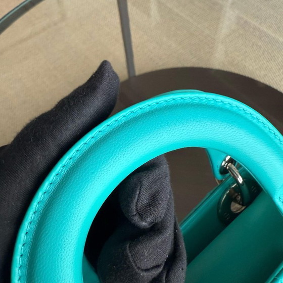 Image 1 of DIOR LADY MINI - CANNAGE LAMMLEDER CYANBLAU SILBERNE BESCHLÄGE VERSTELLBARER RIEMEN