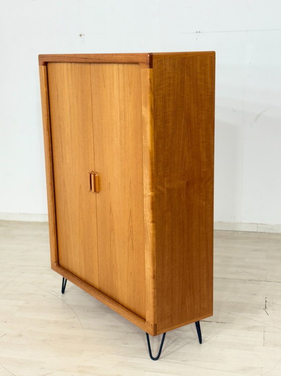 Image 1 of Drylund teakhouten kast / Linnenkast met lamellendeur / Vintage dressoir