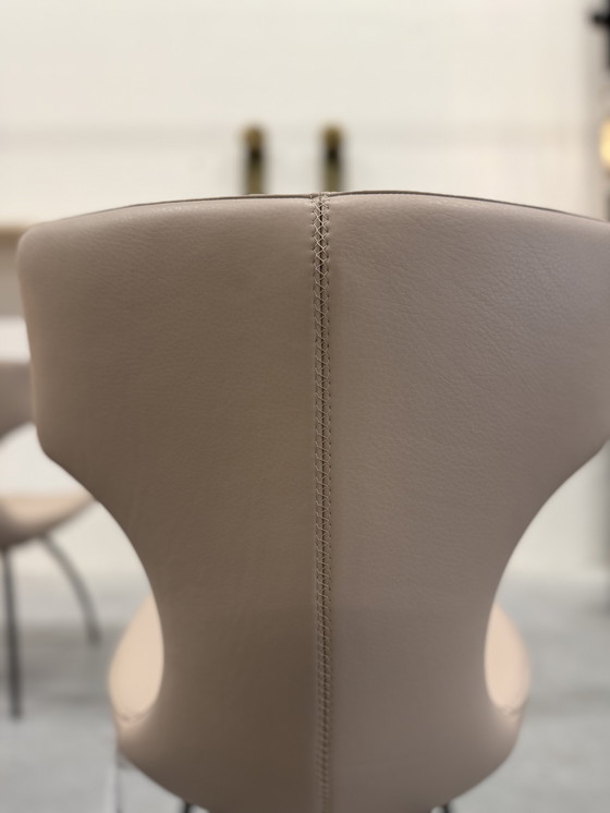 Image 1 of 6 Leolux Callas Eetkamerstoelen Raffino Dove