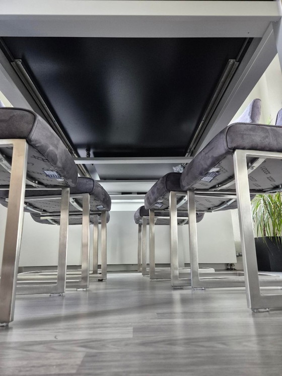 Image 1 of Comedor (sin sillas)