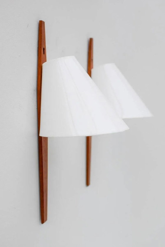 Mid-century moderne Zweedse wandlampen in teak van Uno & Östen Kristiansson voor Luxus, 1975, set van 2 (photo 18 of 21)