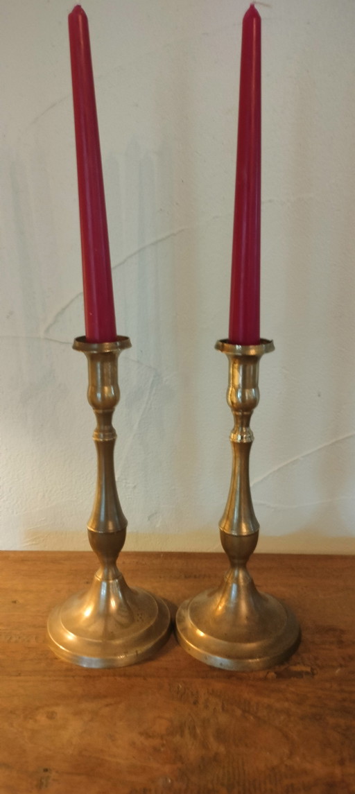 Ensemble de deux chandeliers en laiton, années 1950