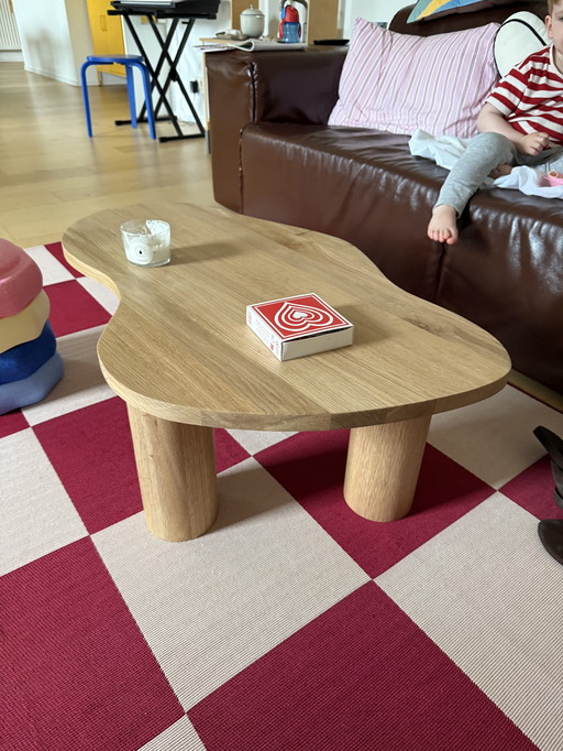 Table basse en chêne véritable forme organique Westwing