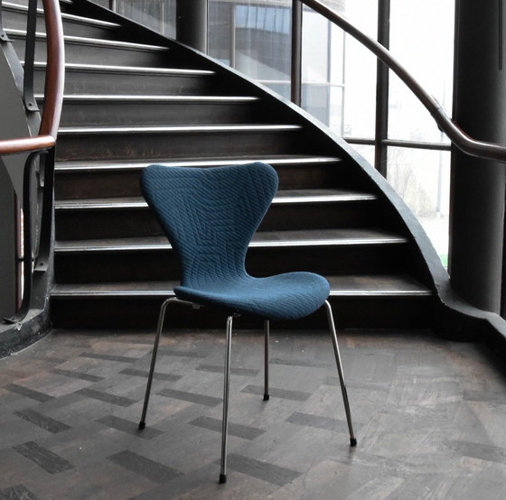 Image 1 of 6x Fritz Hansen Butterfly Stühle, gepolstert