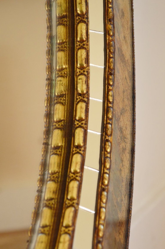 Image 1 of Venetiaanse spiegel in stervorm / Perzik- en amberkleurige irisering / Mozaïek, messing / Hollywood Regency 1960, Spanje