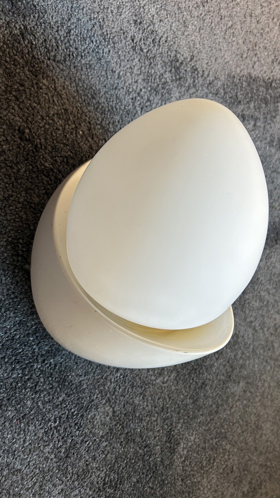 Image 1 of Bo-Niko lampe Bakélite vintage globe ovale.