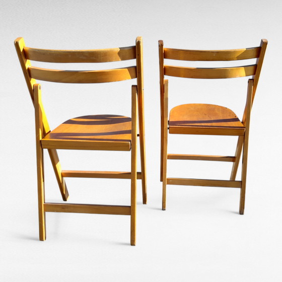Image 1 of Coppia di sedie pieghevoli in legno di faggio di metà secolo