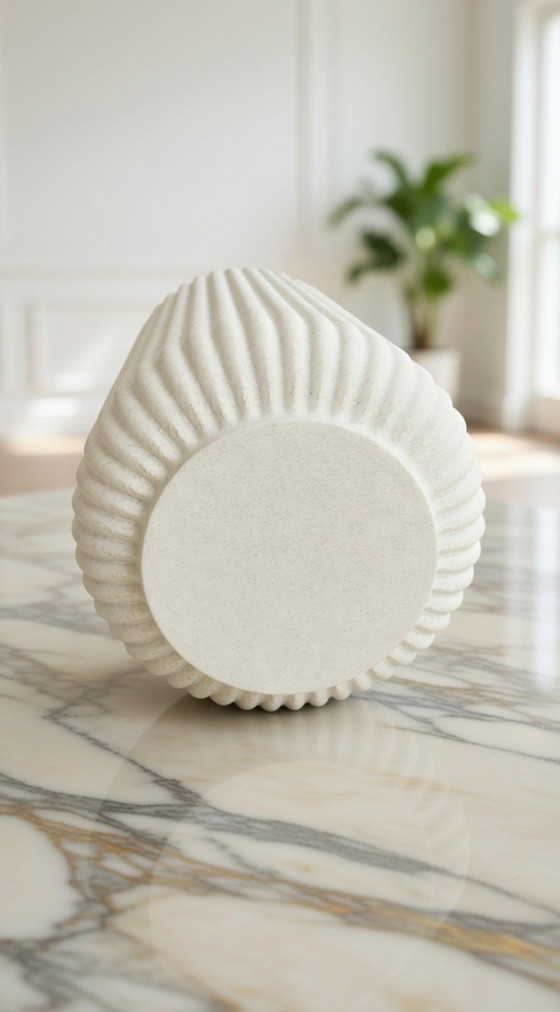 Image 1 of Jarrón de diseño moderno impreso en 3D - Estilo Mamaa (17 cm)