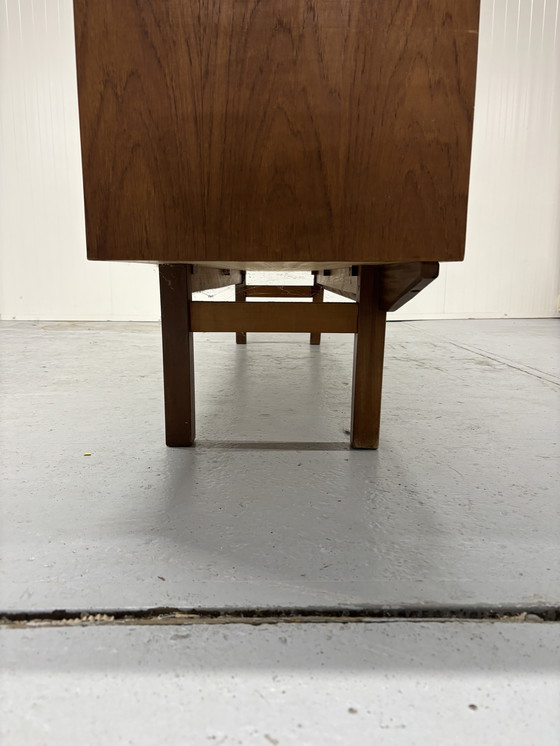 Image 1 of Buffet haut en teck scandinave