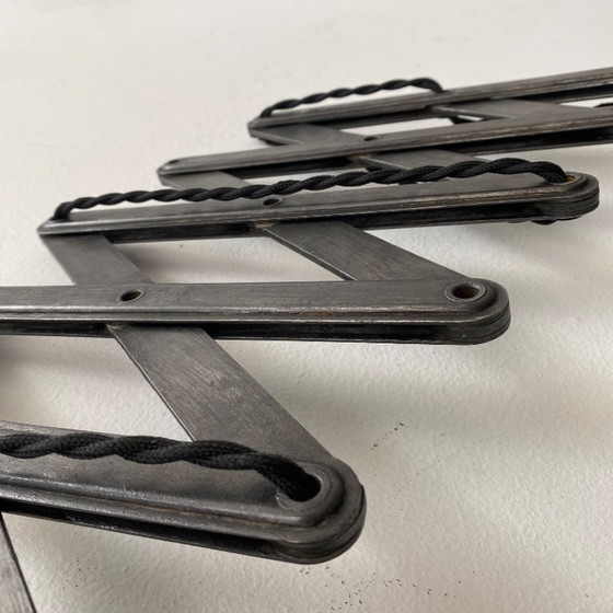 Image 1 of VECCHIA LAMPADA INDUSTRIALE A FISARMONICA "SIEMENS