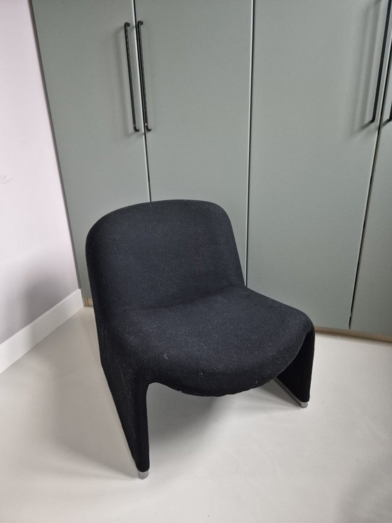 Image 1 of Chaise Artifort Alky noire