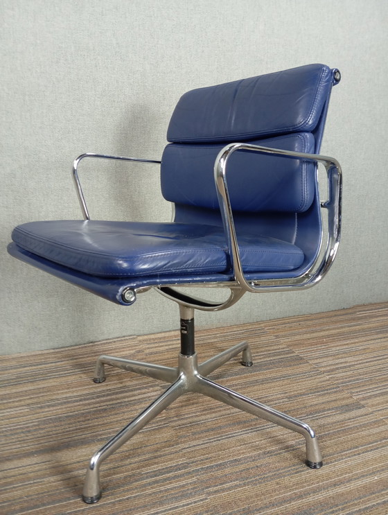 Image 1 of 1X Vitra Soft Pad Chair Ea 208