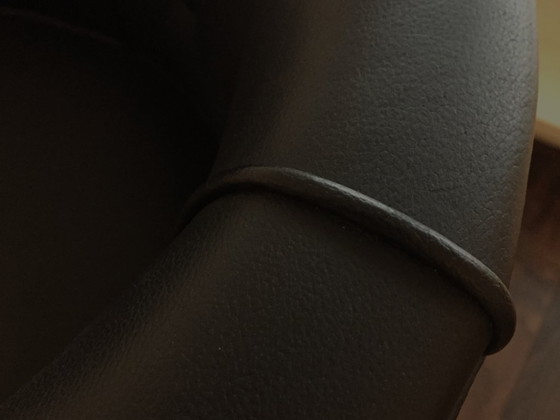 Image 1 of NUOVO set di 2 SGABELLI DA BAR DI DESIGN MOLTO LUSSUOSISSIMO in pelle di vacchetta tinta in massa nera