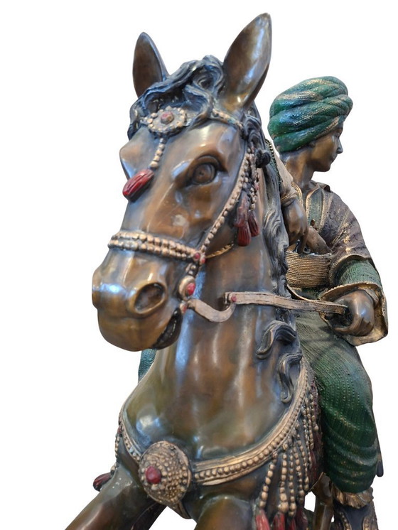 Image 1 of Sculpture en bronze : Chevalier oriental à cheval