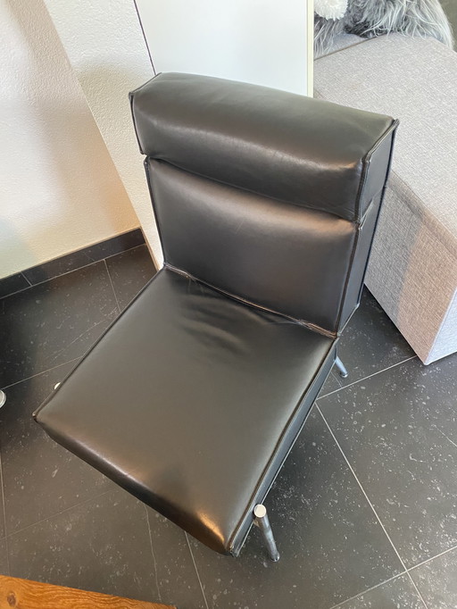 2 Design on Stock Masq chairs - Timeless Dutch design in chrome and black leather