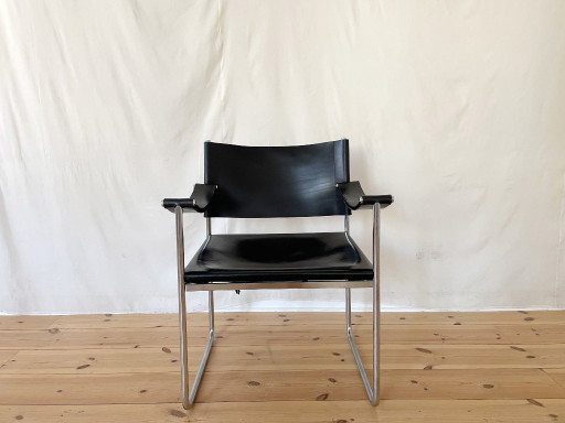 Vrijdragende Stoel Zwart Leer Chroom Armleuning Bauhaus Stijl, waarschijnlijk Thonet A