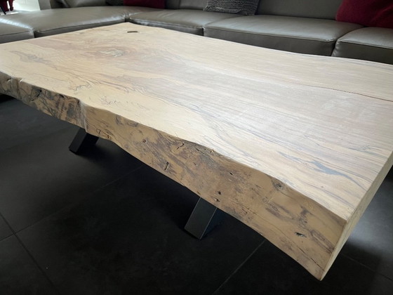 Image 1 of Table à bord naturel de Beuk