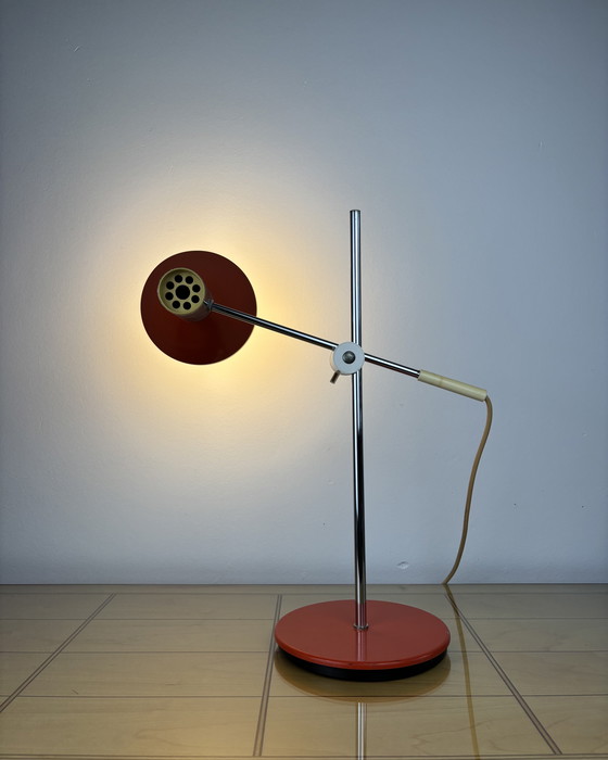 Image 1 of Lampada da tavolo vintage regolabile in metallo arancione e alluminio di Richard Essig, metà secolo, anni '70, cromata, era 