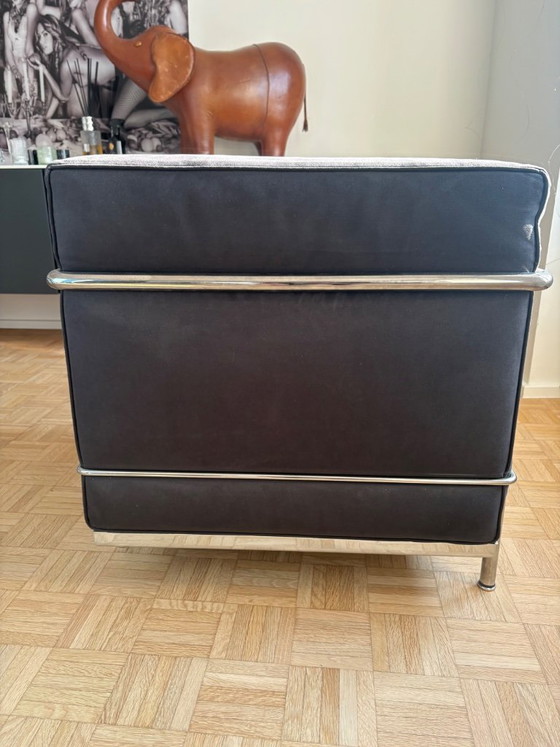 Image 1 of “Original Cassina LC2 Armchair – Anthracite Waterborn Fabric – Le Corbusier”