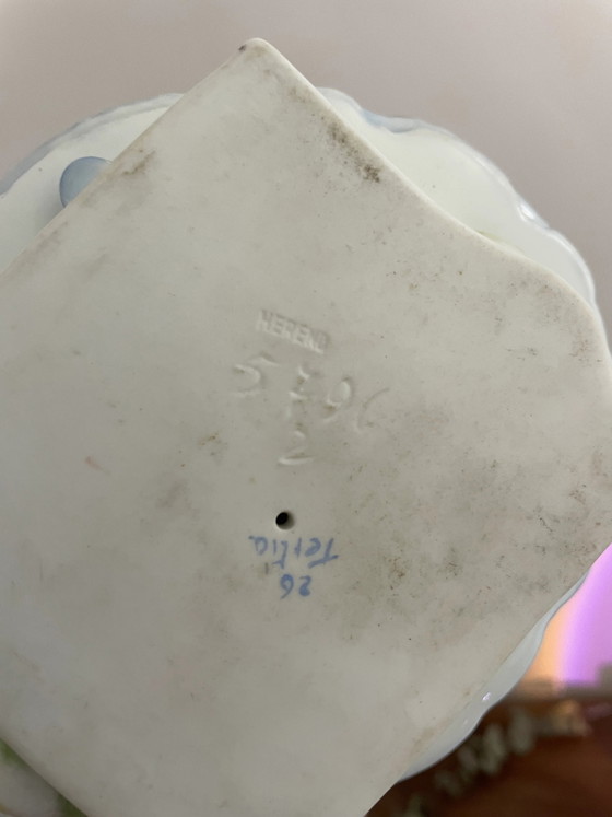 Herend Hungary Dame mit Gitarre Bildhauerei – Porcelain (photo 3 of 4)