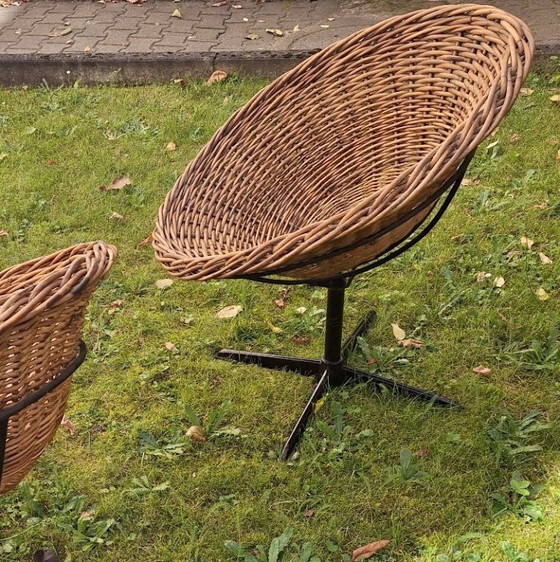 Image 1 of Paar bamboe en ijzeren draaibare stoelen, 1960