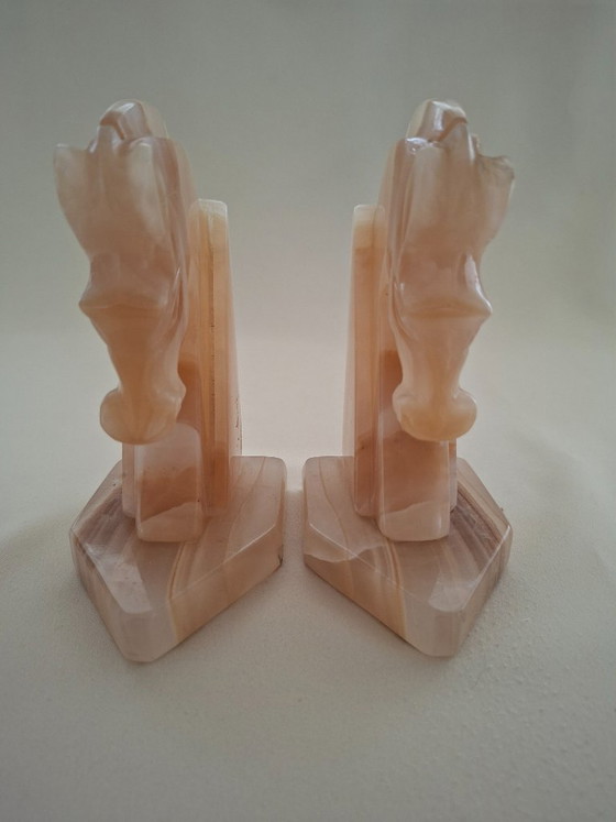 Image 1 of Set antiker Onyx-Buchstützen – Pferdeköpfe