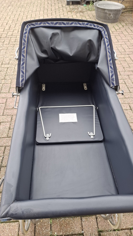 Image 1 of Poussette Silver Cross | Fabriquée en Angleterre | Classique et luxueuse